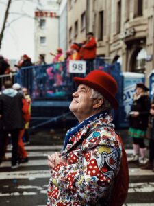 Van stoere ridder tot enge draak: zo vind je de ideale carnavalsoutfit
